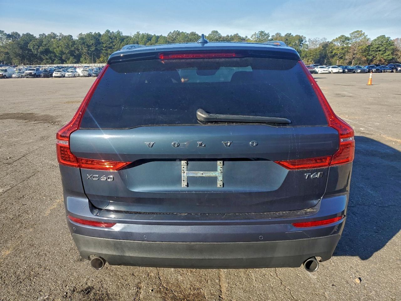 2019 VOLVO XC60 T6 MOMENTUM photo 11