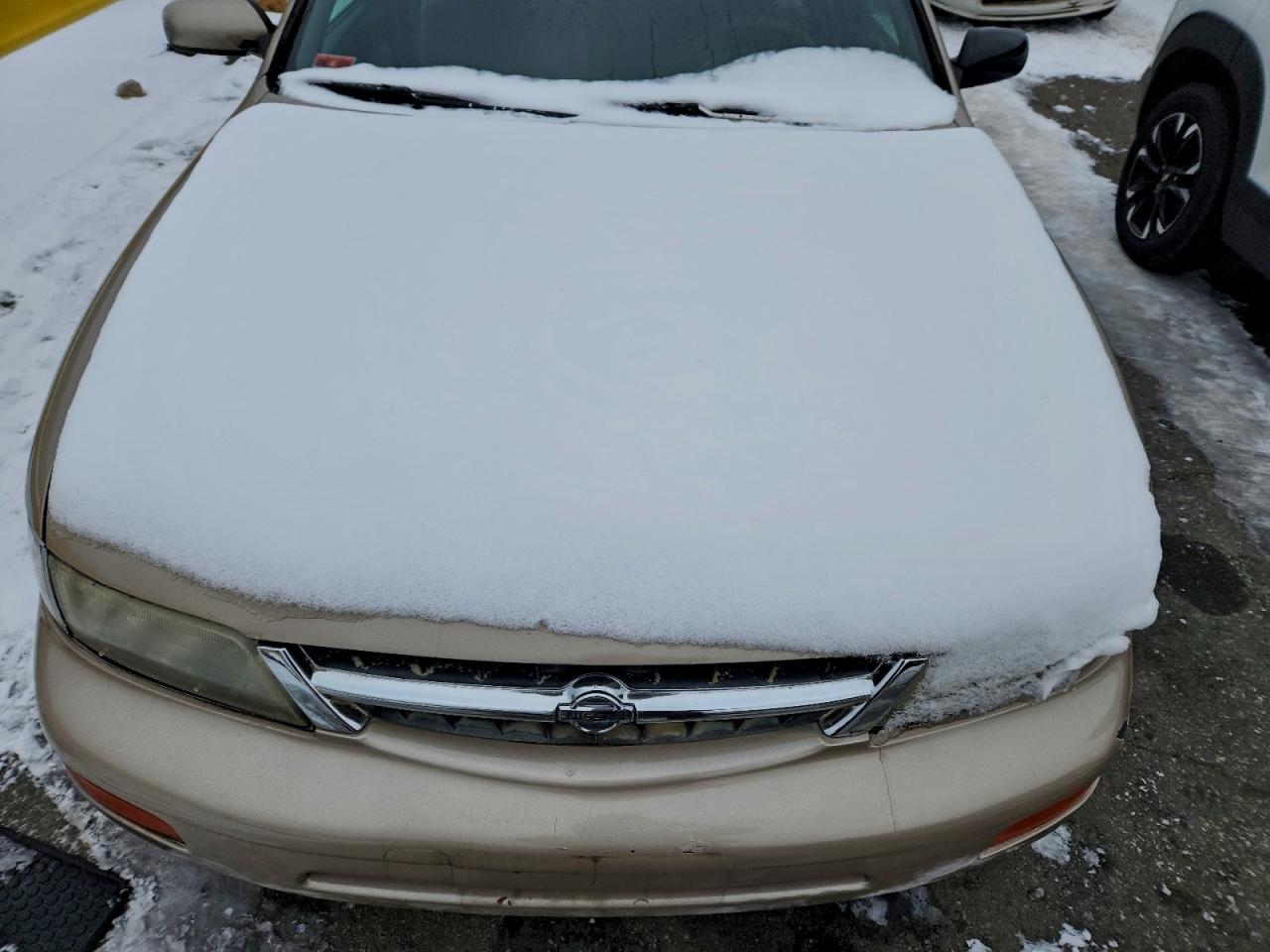 1997 NISSAN MAXIMA GLE photo 21