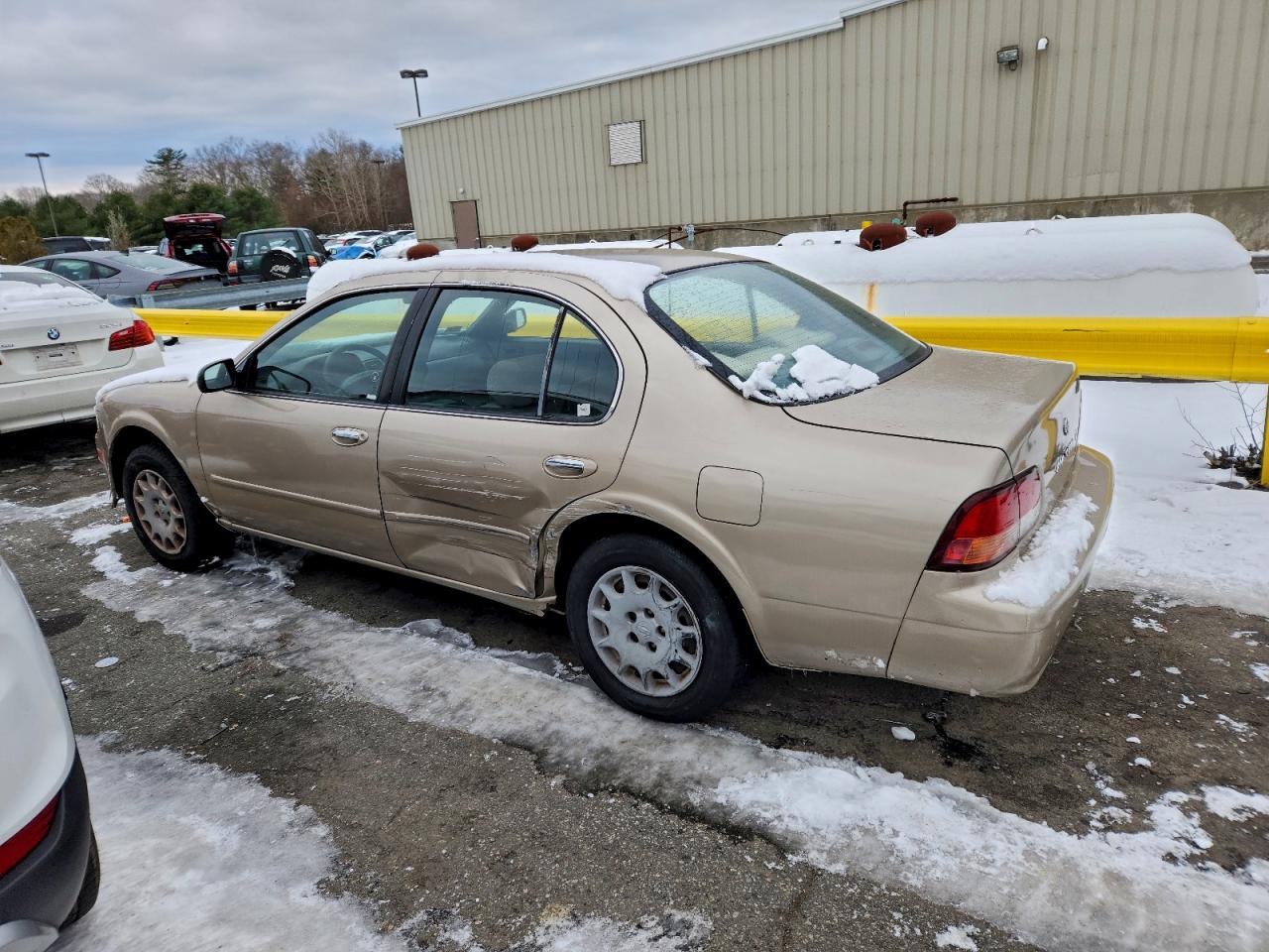 1997 NISSAN MAXIMA GLE photo 3