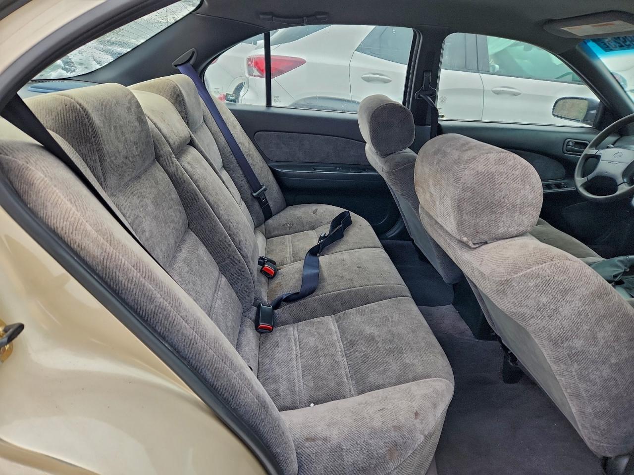 1997 NISSAN MAXIMA GLE photo 19