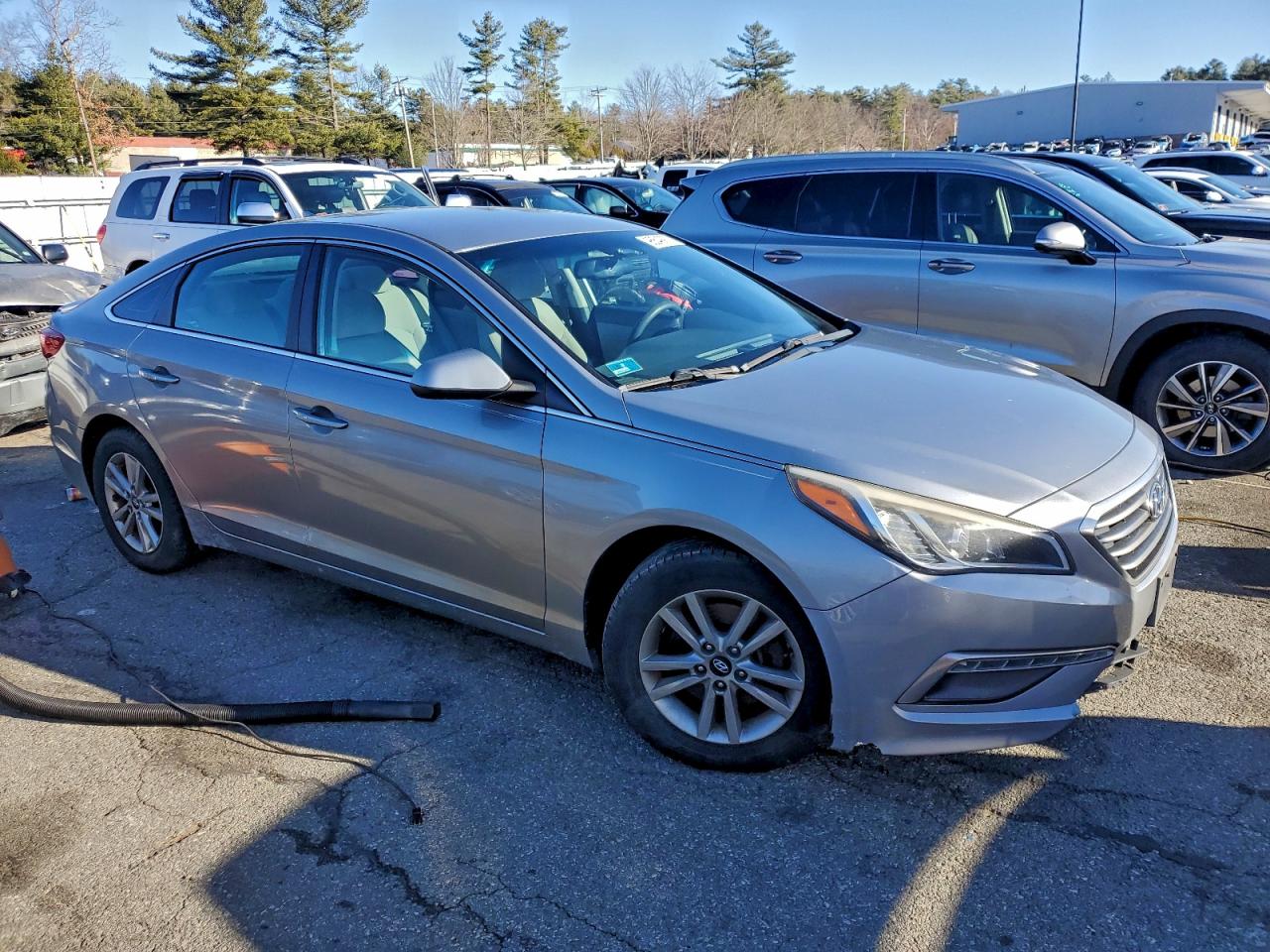 2015 HYUNDAI SONATA SE photo 4
