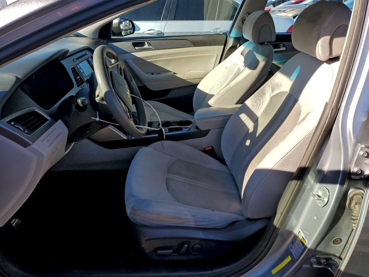 2015 HYUNDAI SONATA SE photo 7