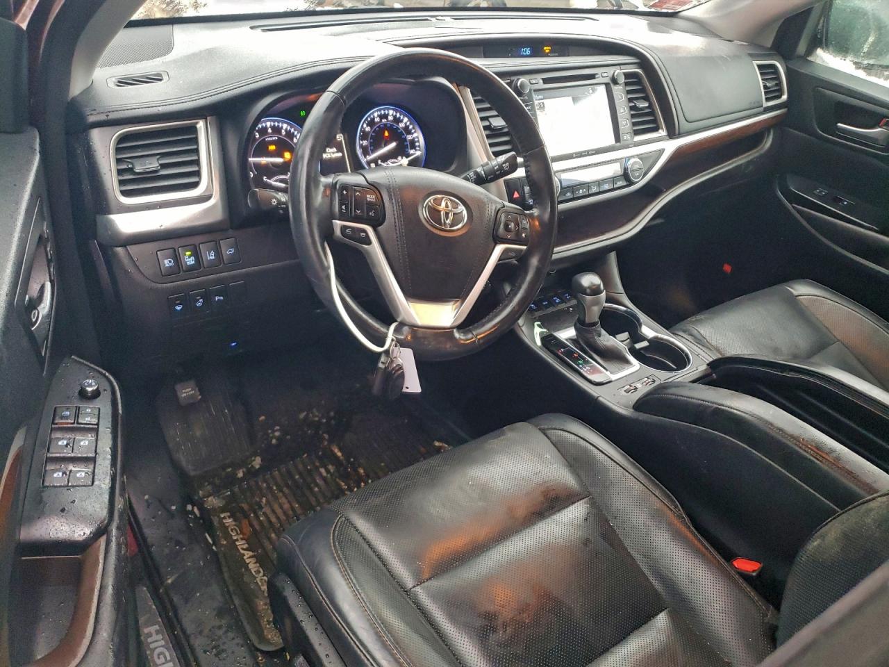 2016 TOYOTA HIGHLANDER LIMITED photo 8