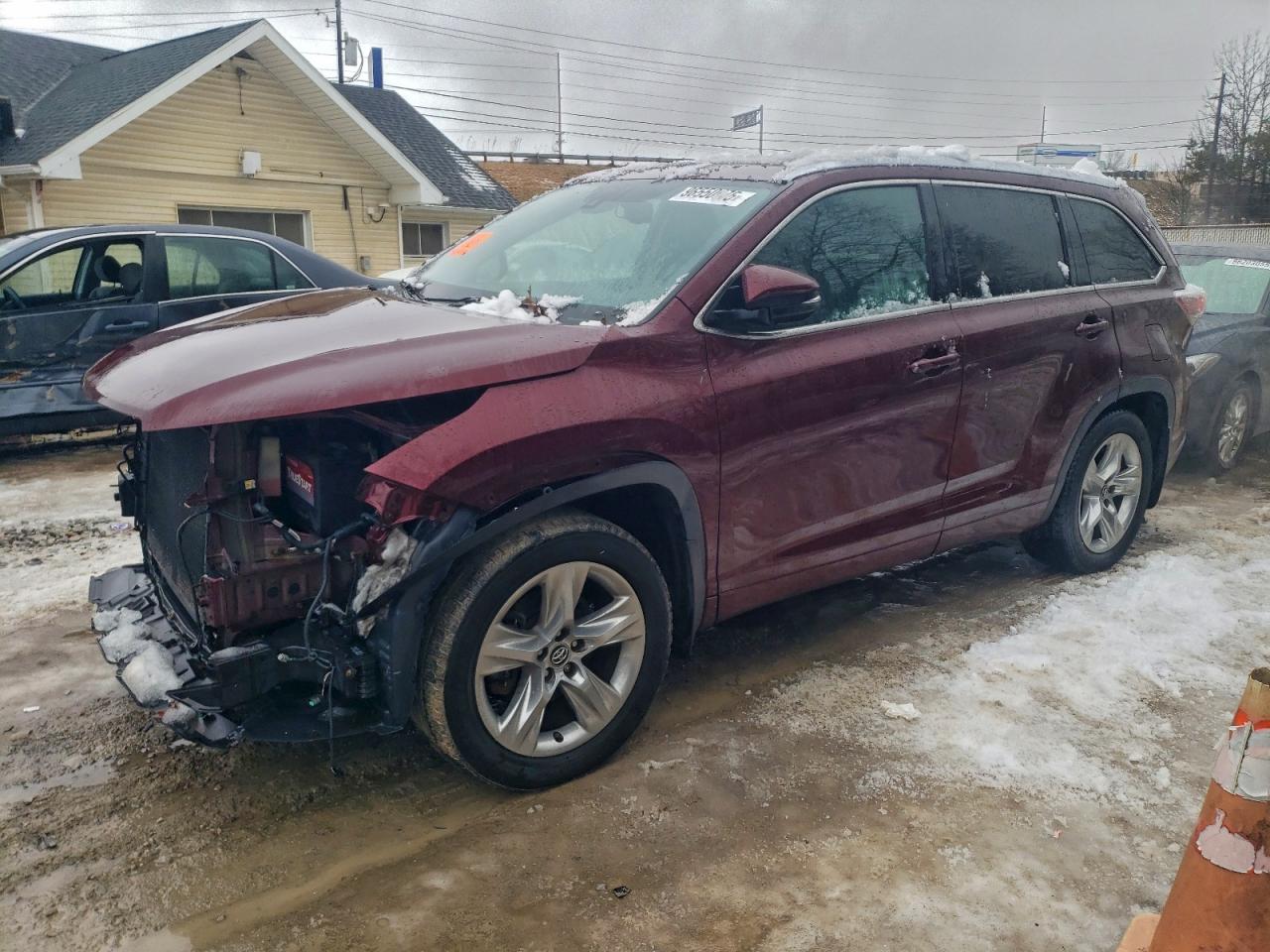 2016 TOYOTA HIGHLANDER