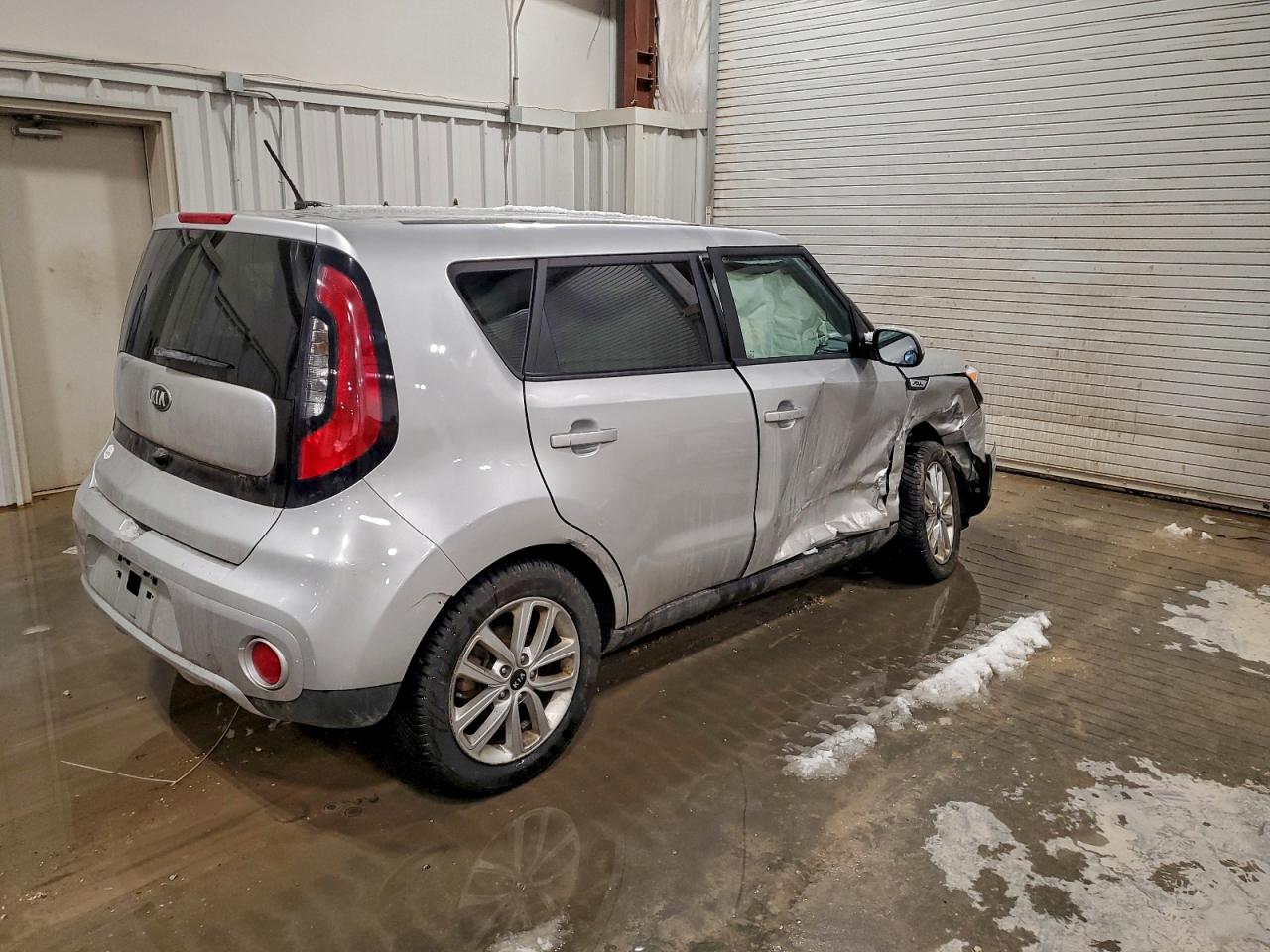2018 KIA SOUL + photo 3