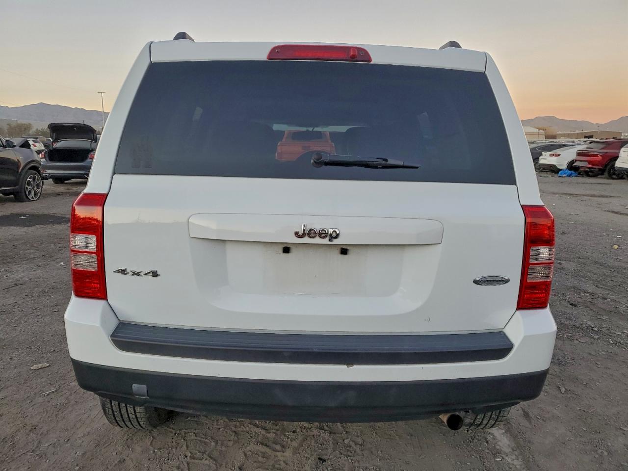 2014 JEEP PATRIOT LATITUDE photo 6