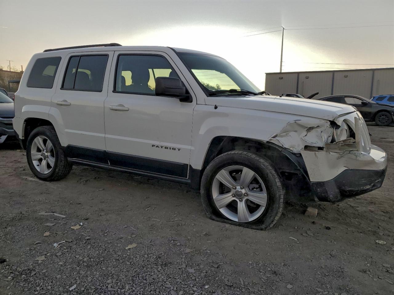 2014 JEEP PATRIOT LATITUDE photo 4