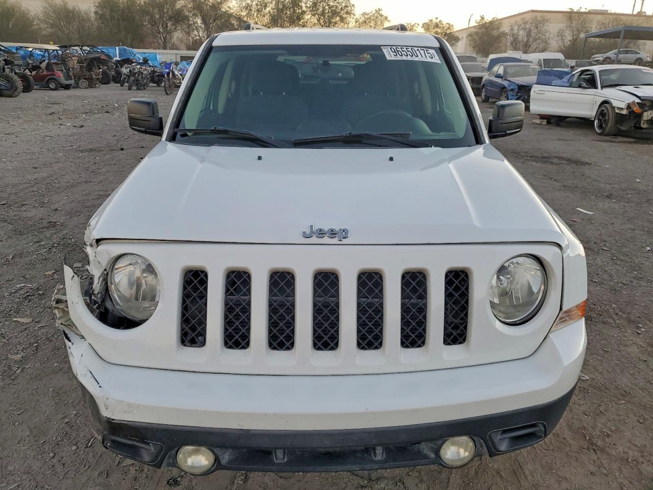 2014 JEEP PATRIOT LATITUDE photo 5