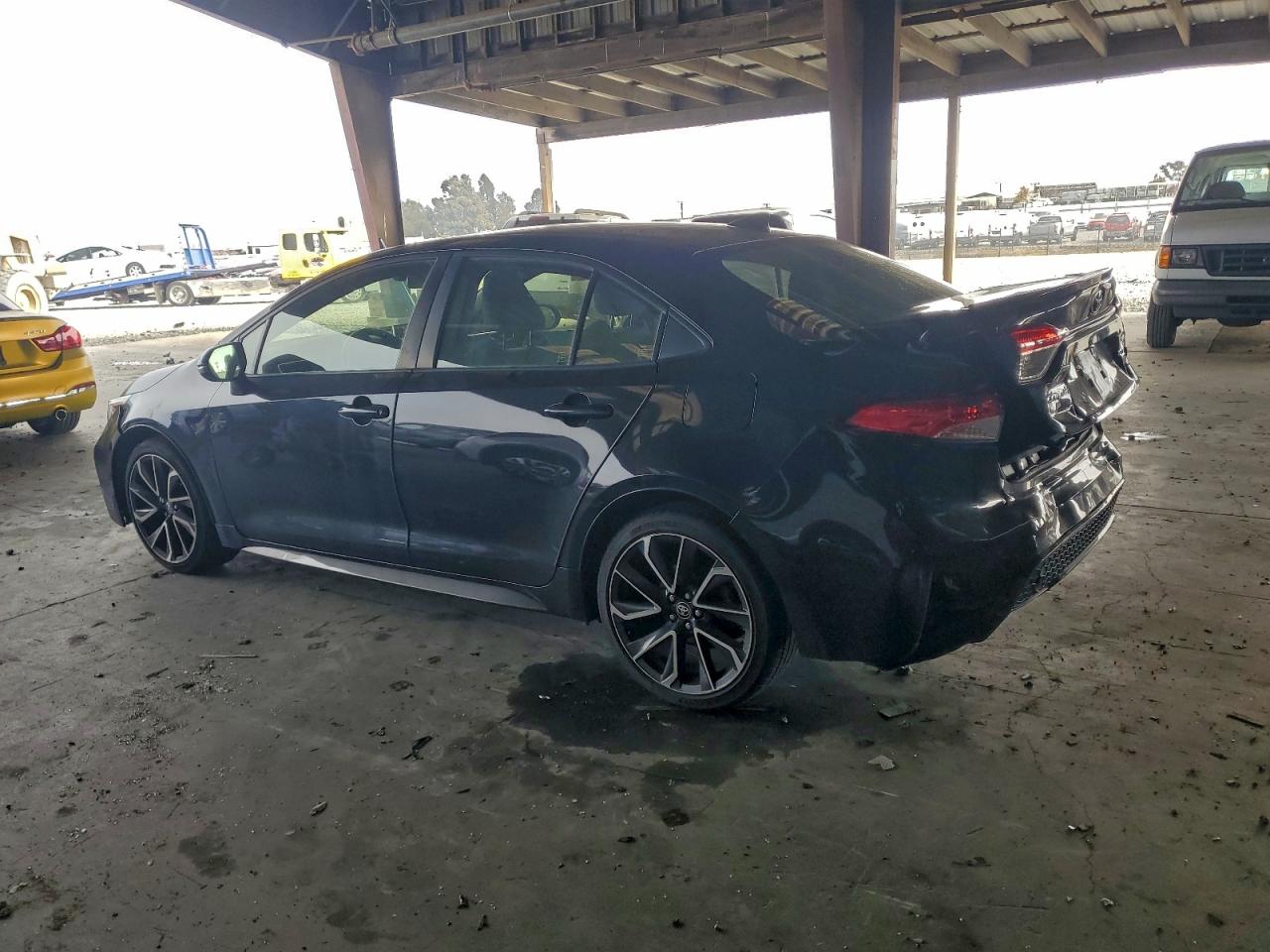 2021 TOYOTA COROLLA SE photo 2