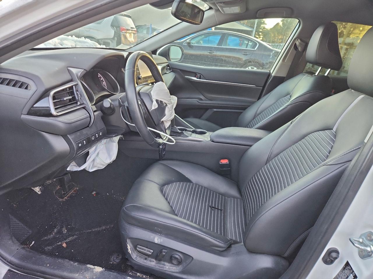 2024 TOYOTA CAMRY SE NIGHT SHADE photo 7
