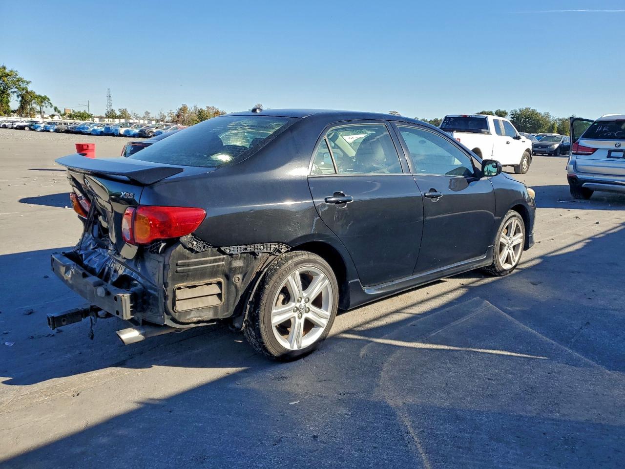 2009 TOYOTA COROLLA XRS photo 3