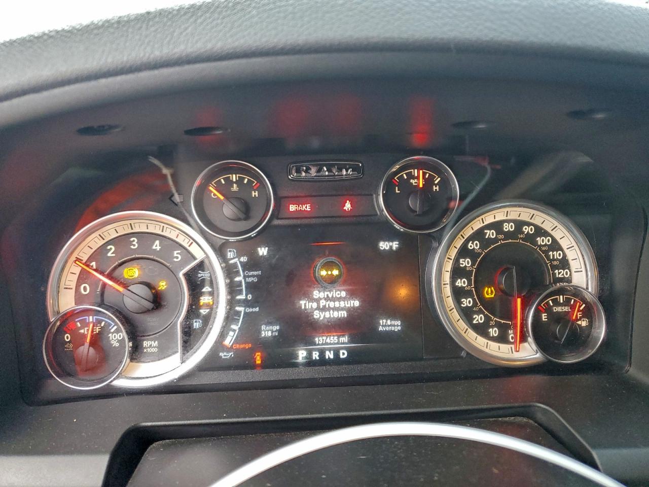 2015 RAM 1500 SLT photo 17