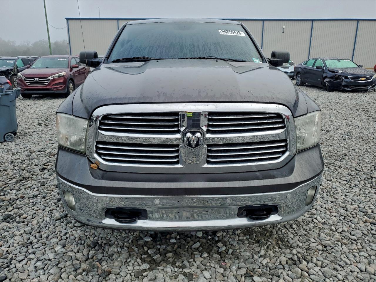 2015 RAM 1500 SLT photo 9