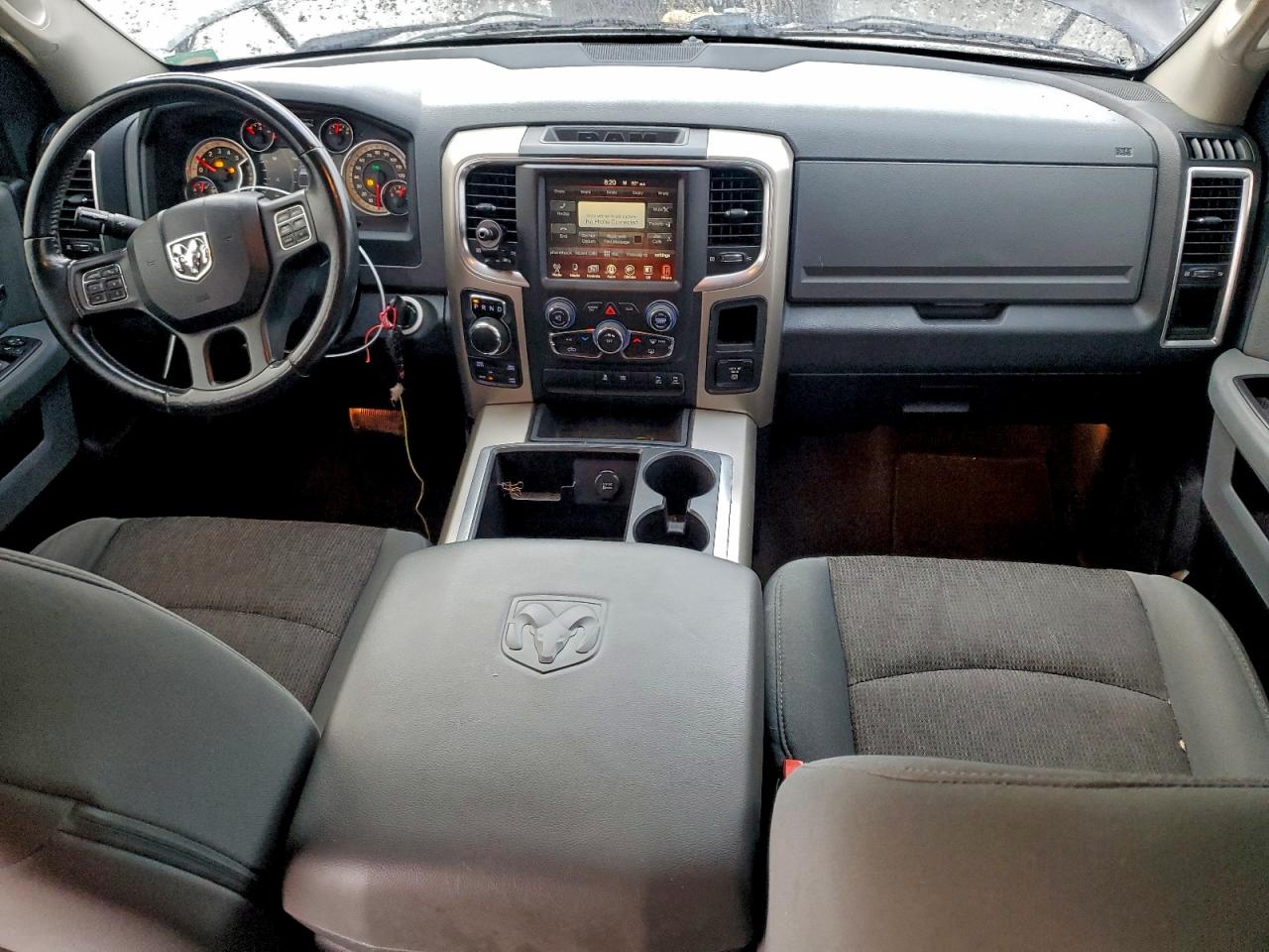 2015 RAM 1500 SLT photo 15