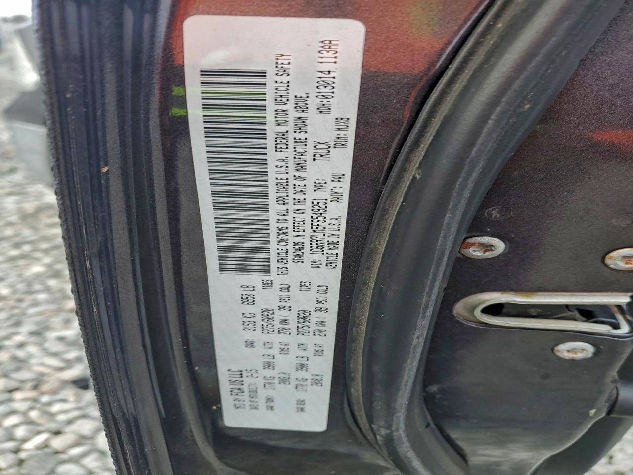2015 RAM 1500 SLT photo 23