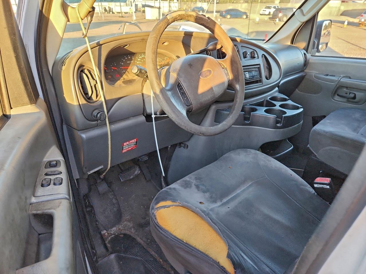 2007 FORD E250 DELIVERY VAN photo 15