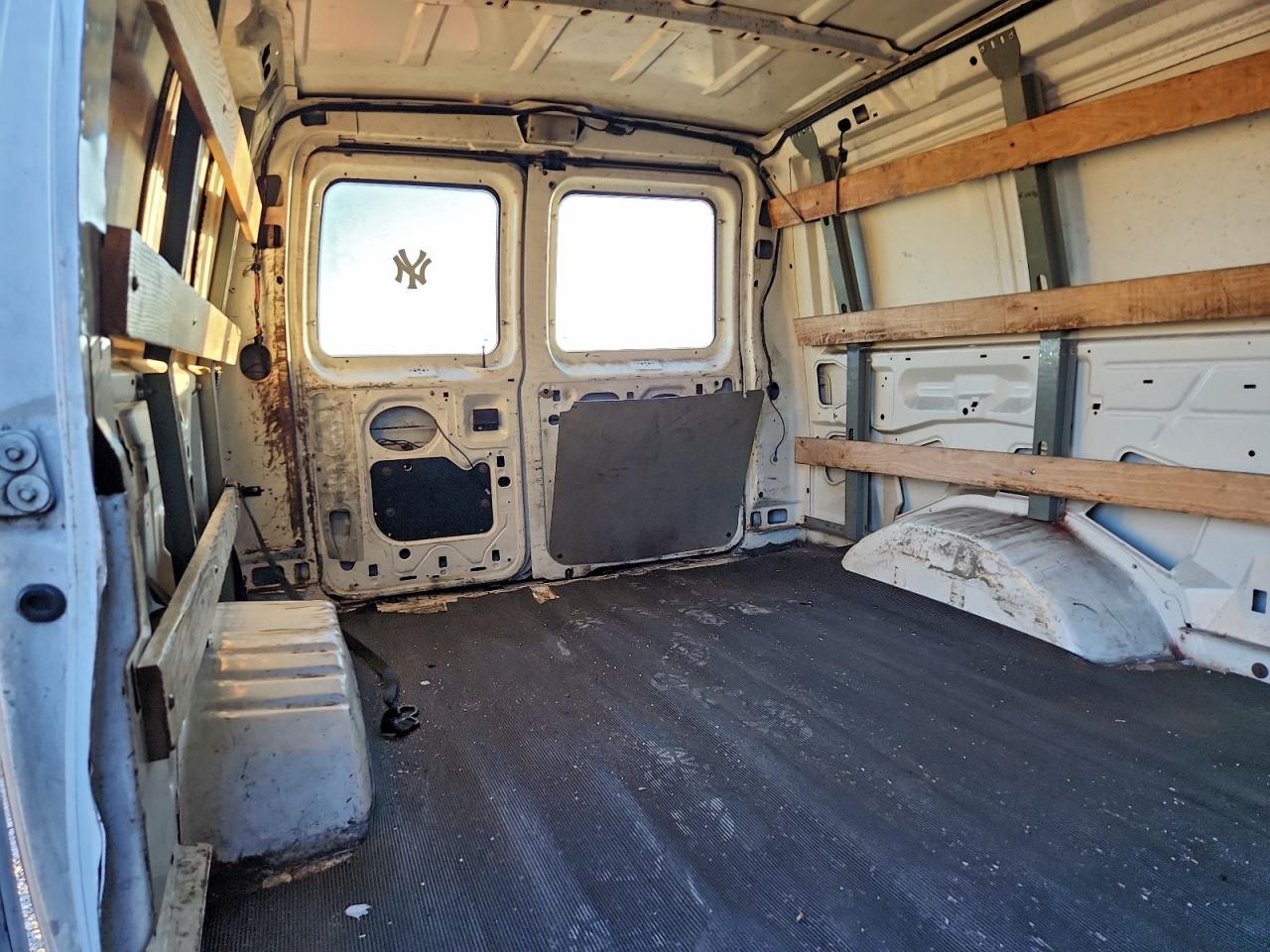 2007 FORD E250 DELIVERY VAN photo 19