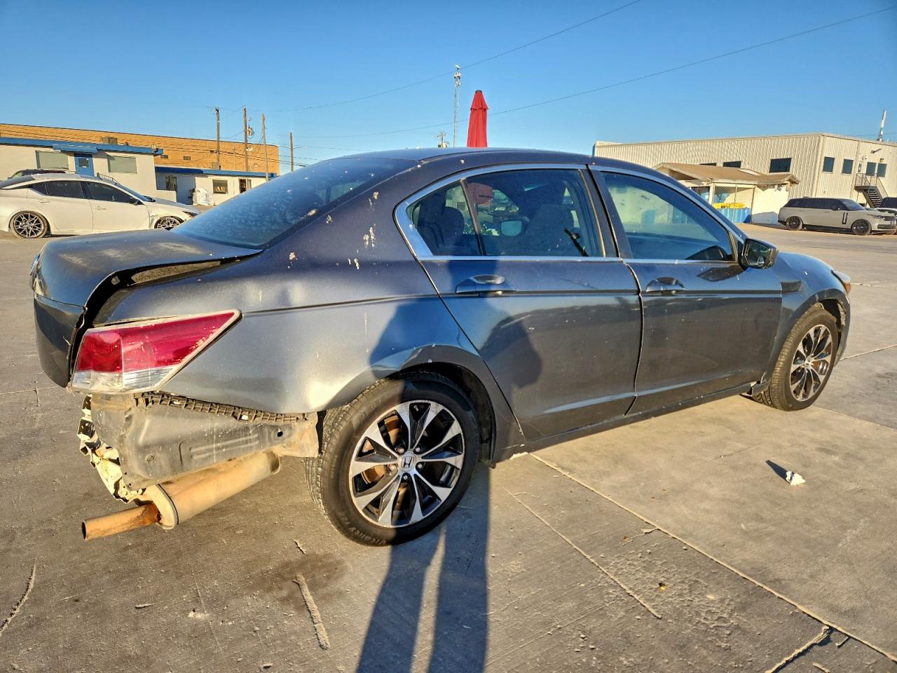 2010 HONDA ACCORD LX photo 5