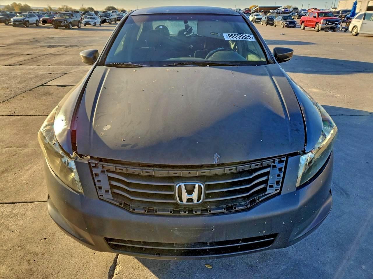 2010 HONDA ACCORD LX photo 9