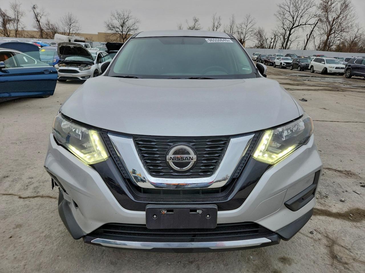 2018 NISSAN ROGUE S photo 5