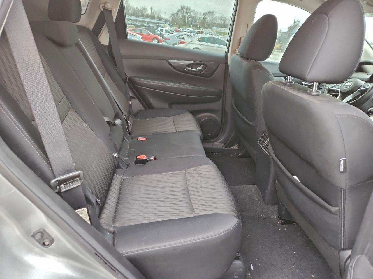 2018 NISSAN ROGUE S photo 11