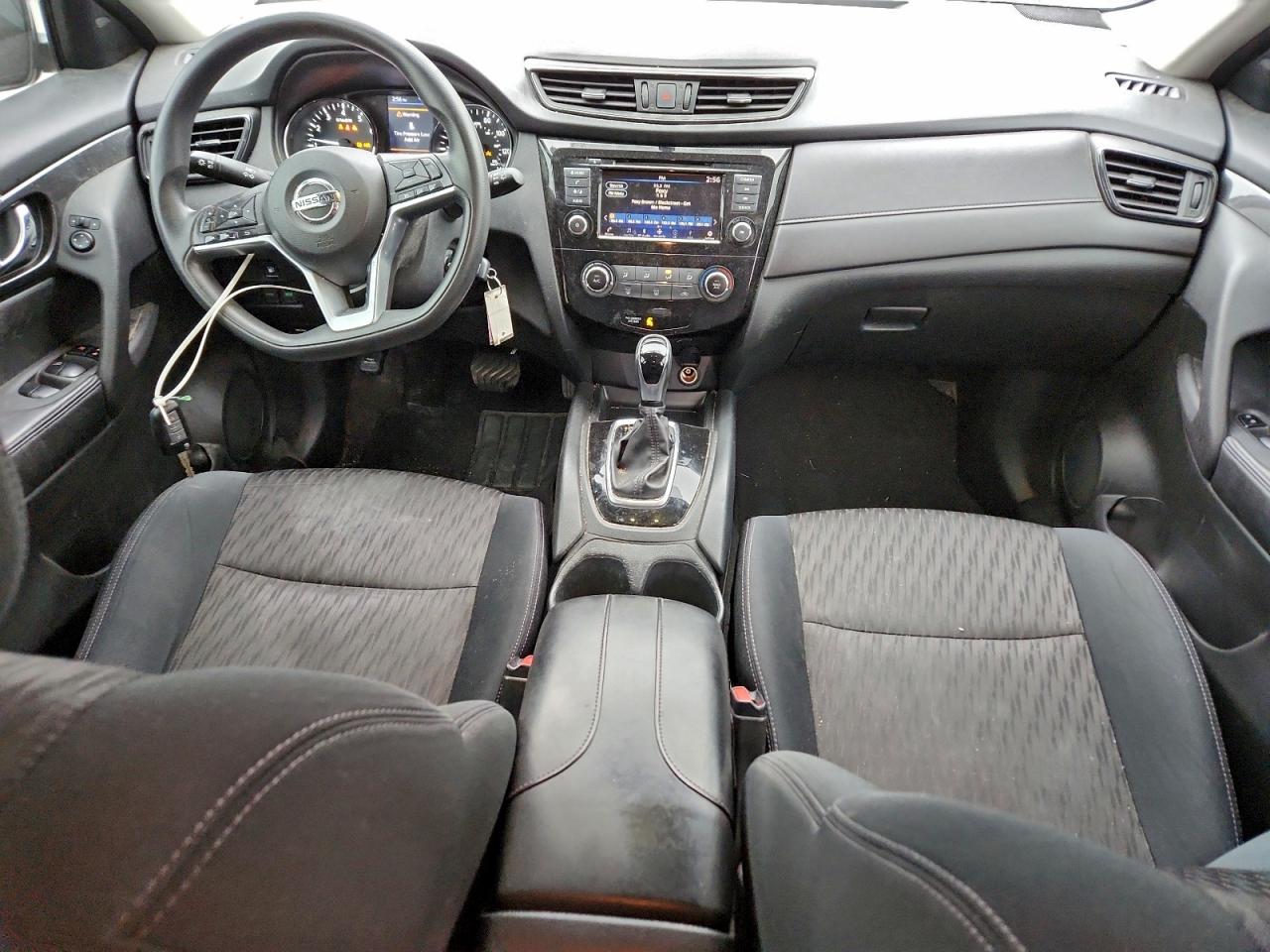 2018 NISSAN ROGUE S photo 8