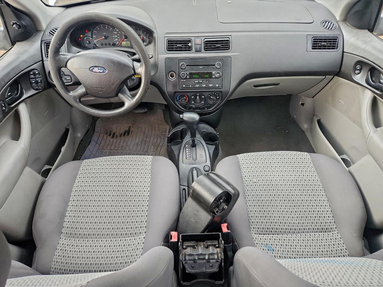 2006 FORD FOCUS ZX4 photo 15