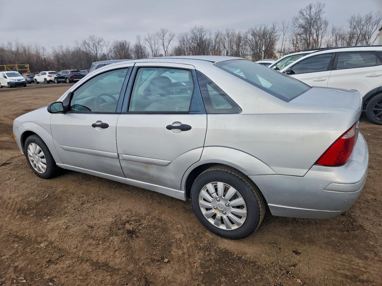 2006 FORD FOCUS ZX4 photo 3