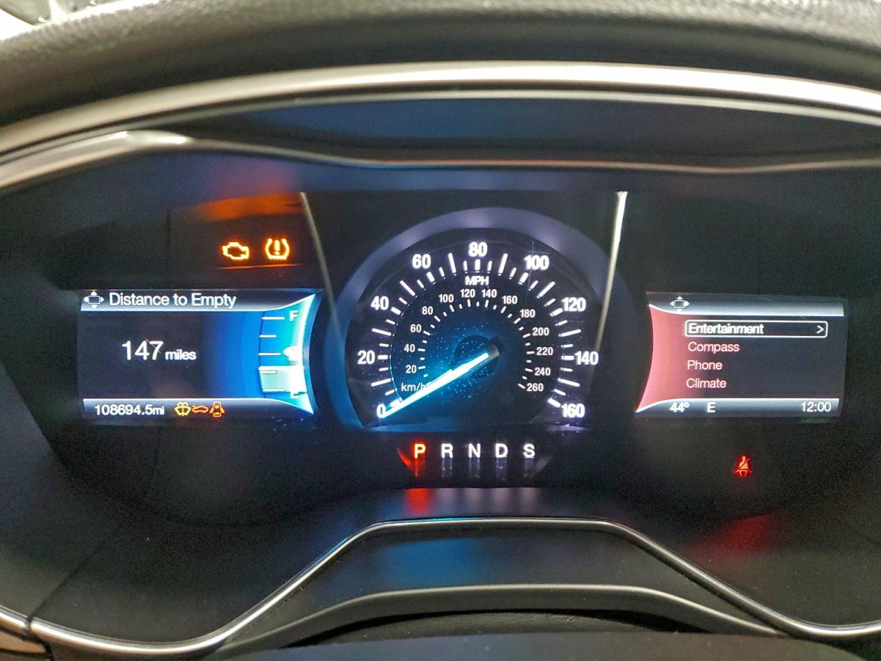 2016 FORD FUSION SE photo 9