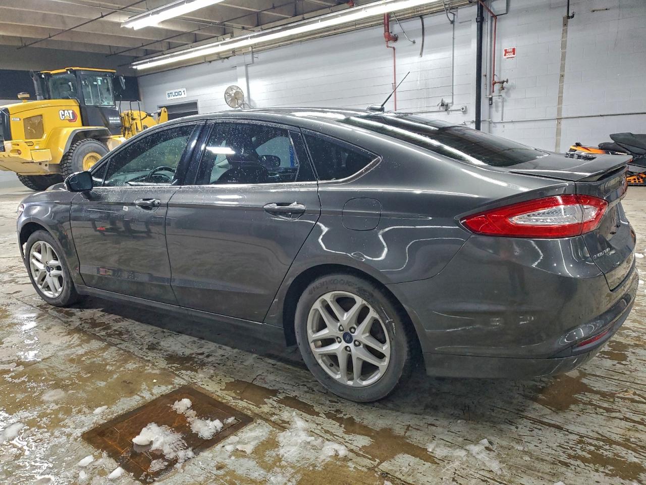 2016 FORD FUSION SE photo 2