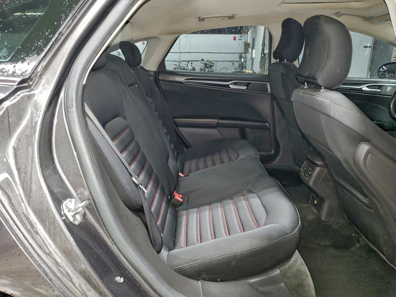 2016 FORD FUSION SE photo 10