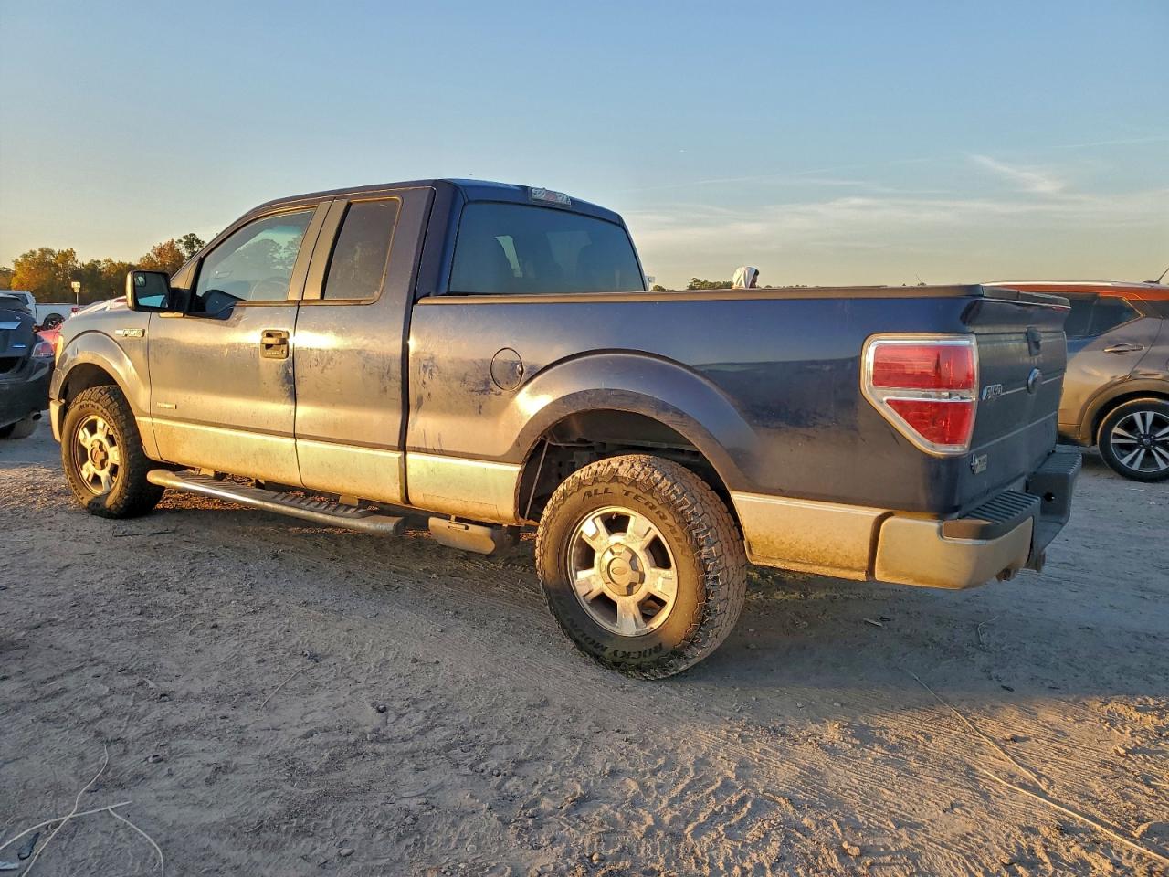2011 FORD F150 SUPER CAB photo 2