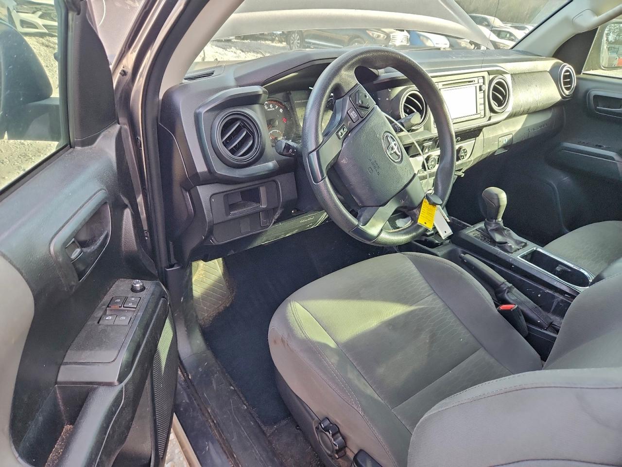 2017 TOYOTA TACOMA ACCESS CAB photo 8
