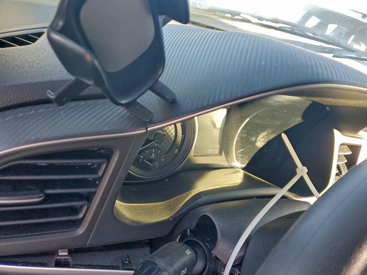 2019 HYUNDAI ELANTRA SE photo 9