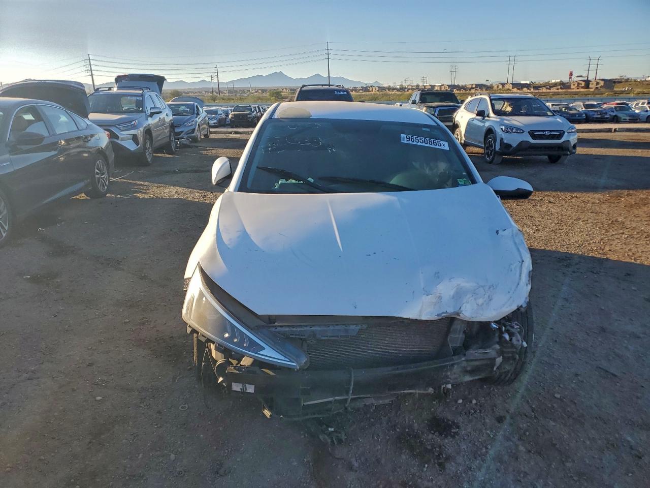 2019 HYUNDAI ELANTRA SE photo 5