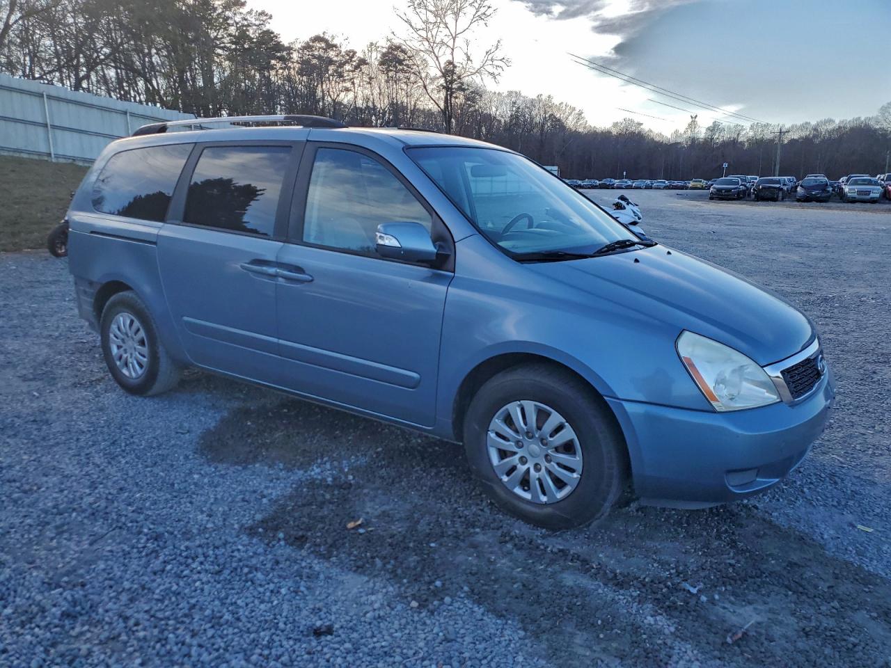 2012 KIA SEDONA LX photo 4