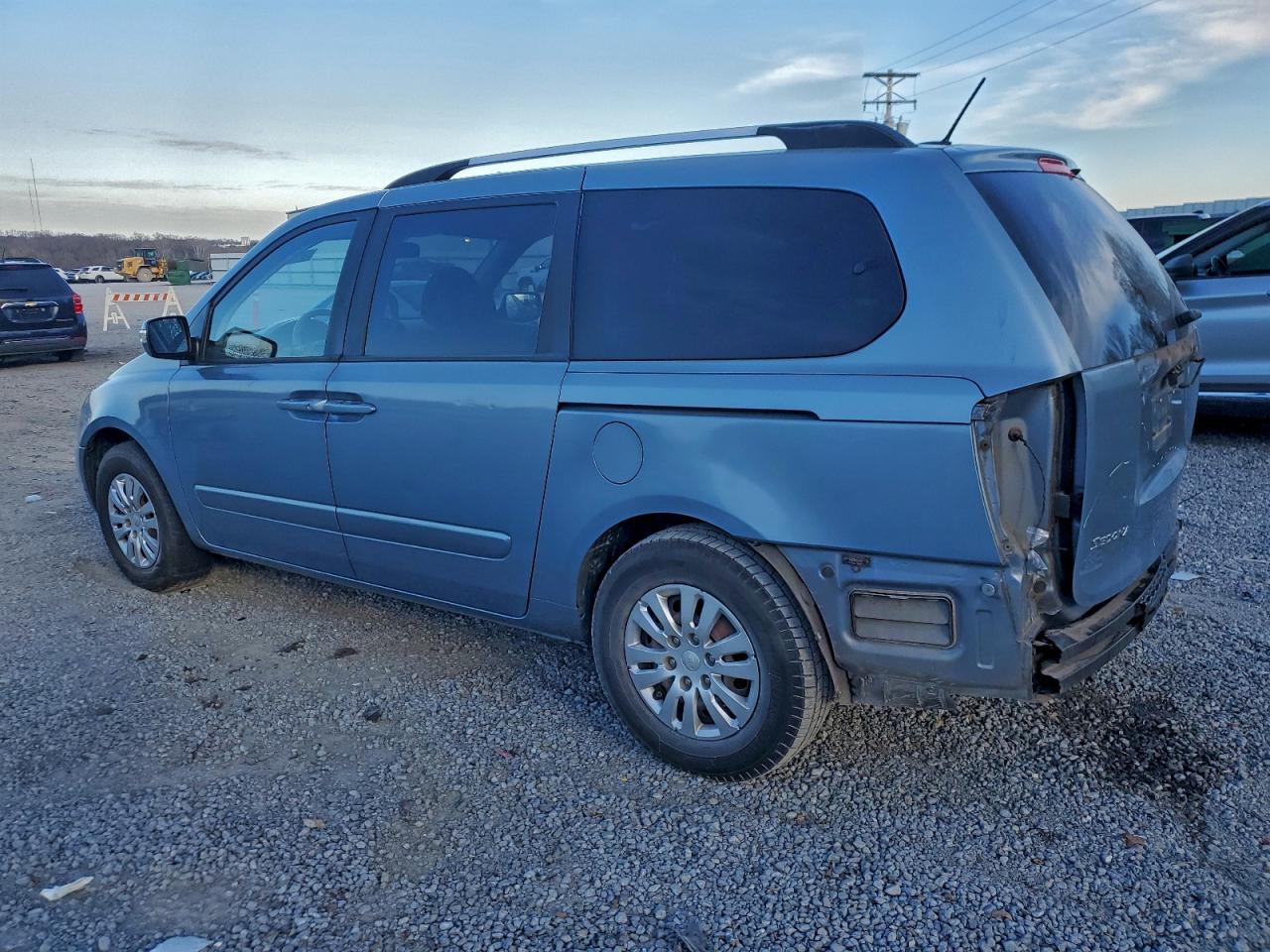 2012 KIA SEDONA LX photo 2