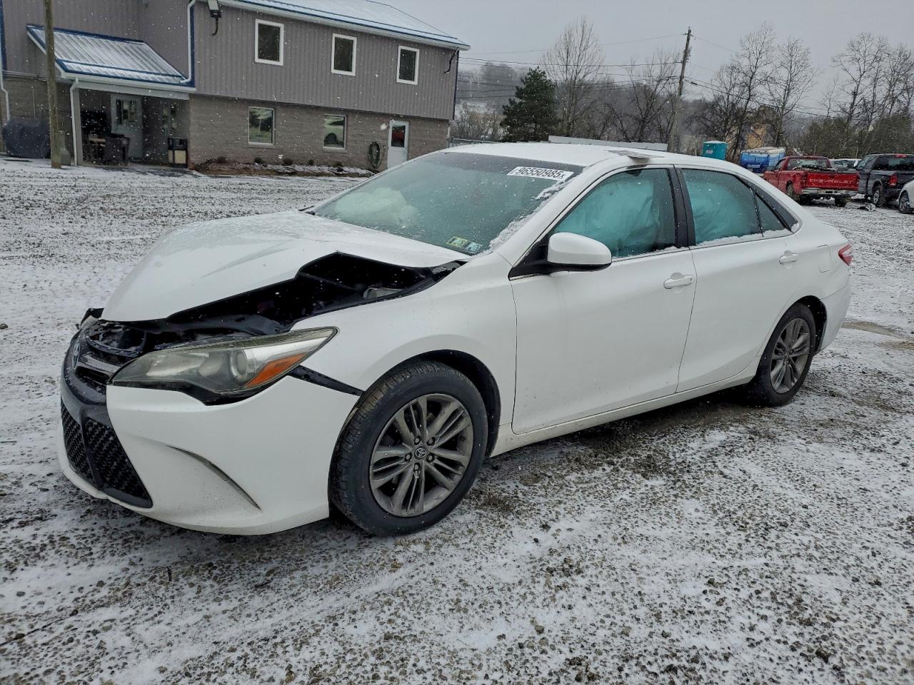 2016 TOYOTA CAMRY