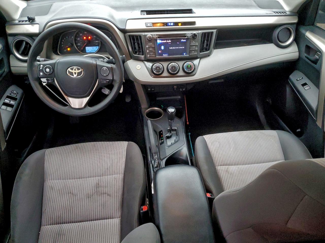 2013 TOYOTA RAV4 LE photo 8