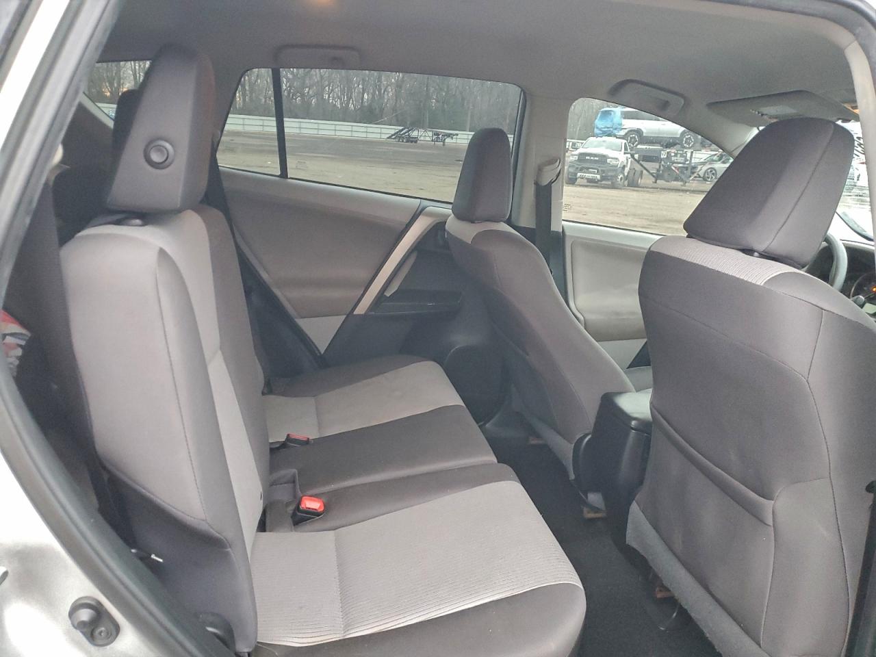 2013 TOYOTA RAV4 LE photo 11