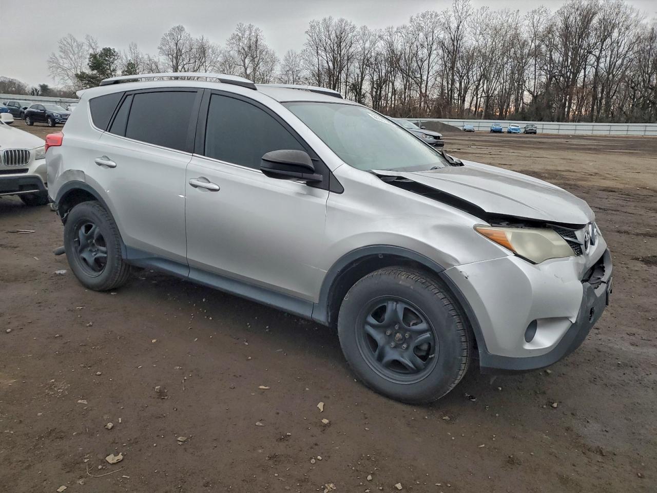 2013 TOYOTA RAV4 LE photo 4