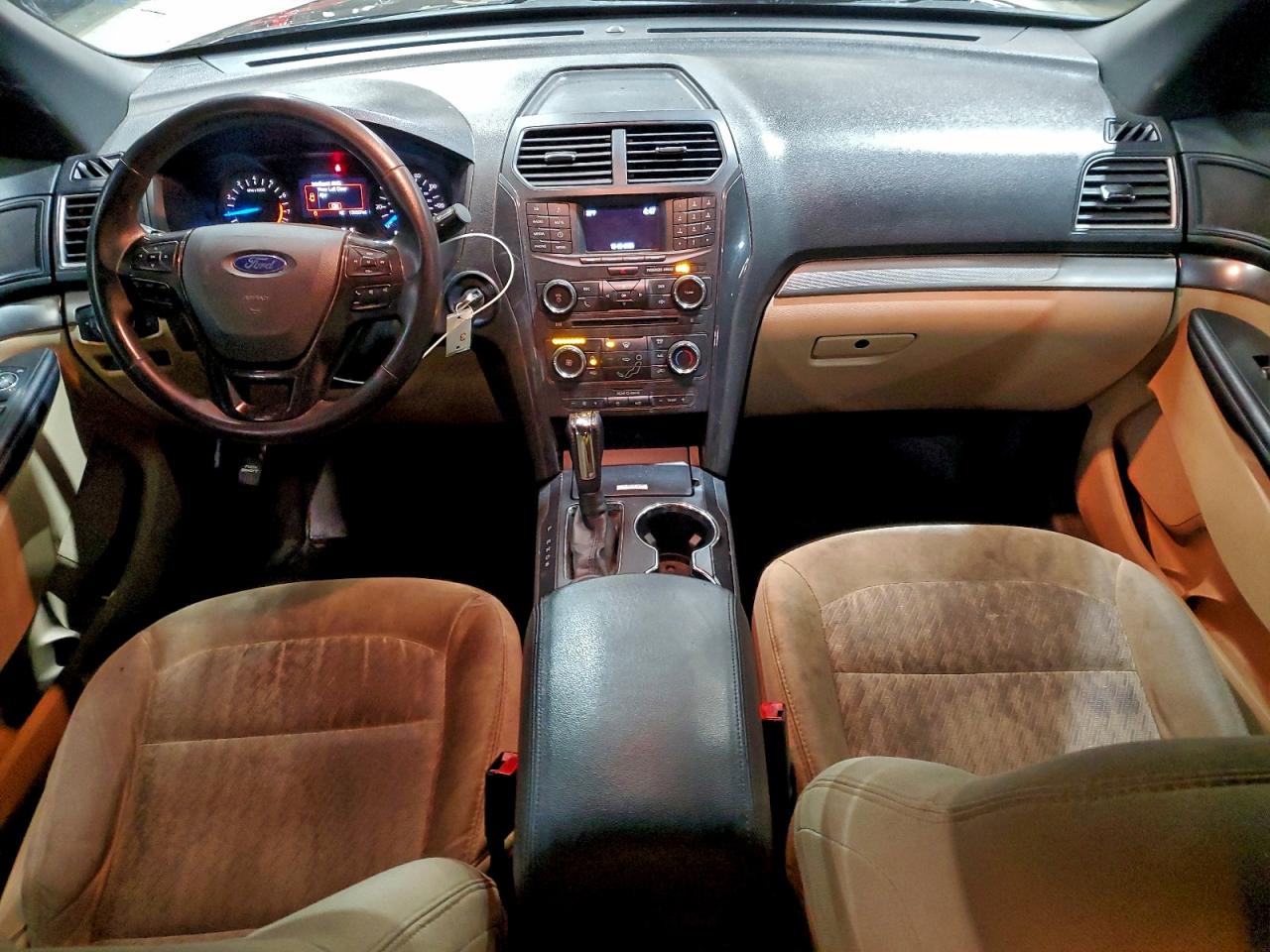 2017 FORD EXPLORER photo 8