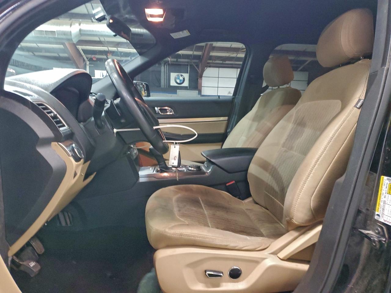 2017 FORD EXPLORER photo 7