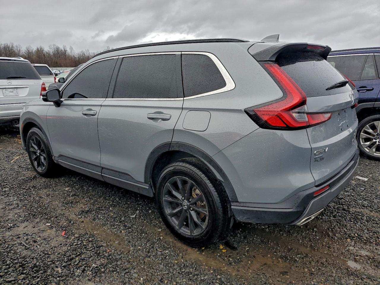 2025 HONDA CR-V SPORT photo 2