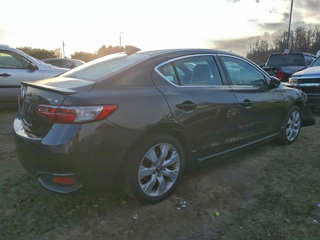 2016 ACURA ILX PREMIUM photo 3