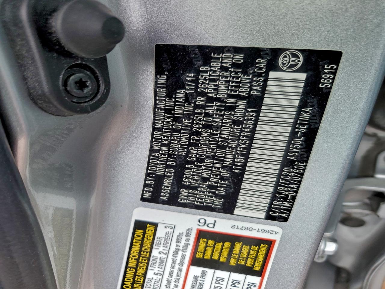 2015 TOYOTA CAMRY LE photo 12