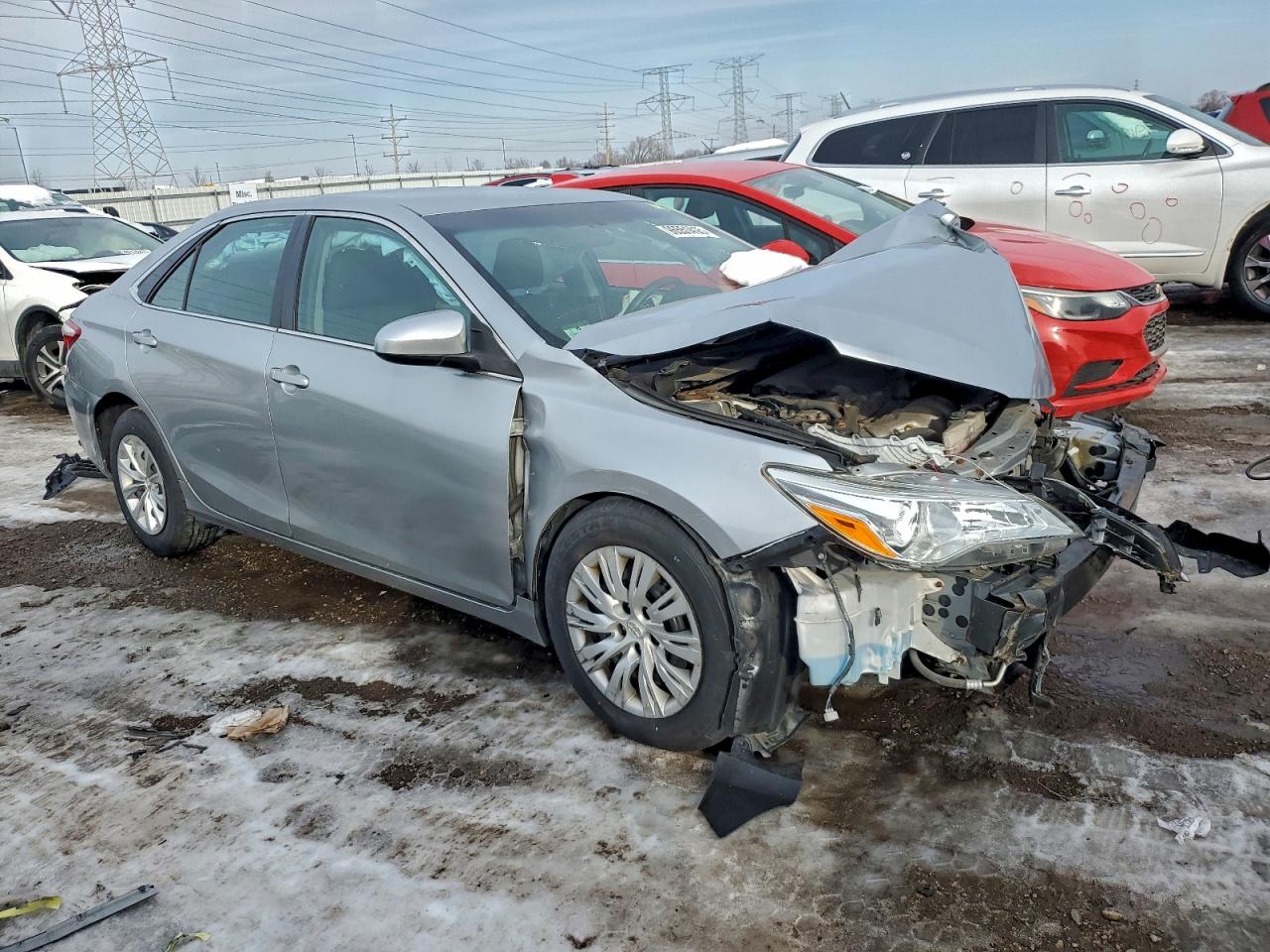2015 TOYOTA CAMRY LE photo 4