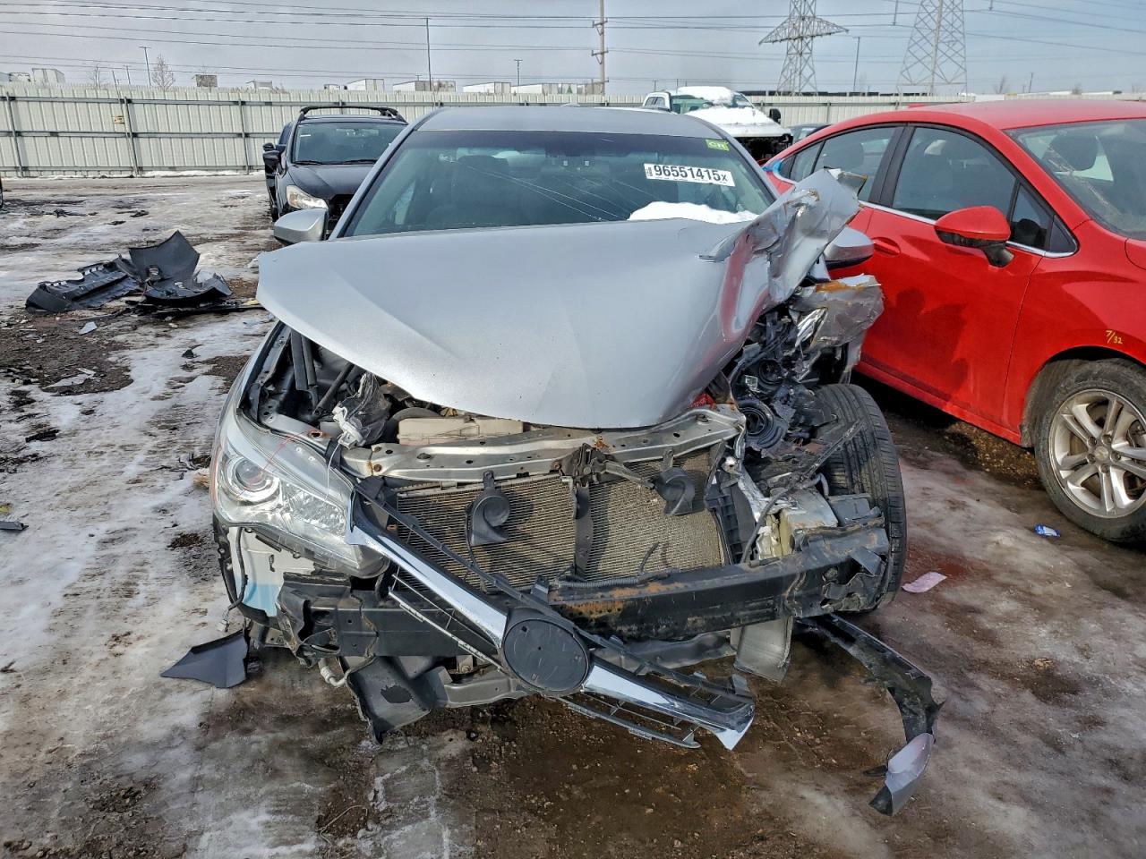 2015 TOYOTA CAMRY LE photo 5