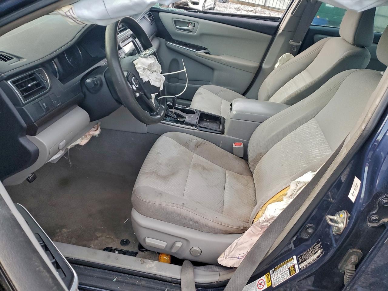 2017 TOYOTA CAMRY LE photo 7