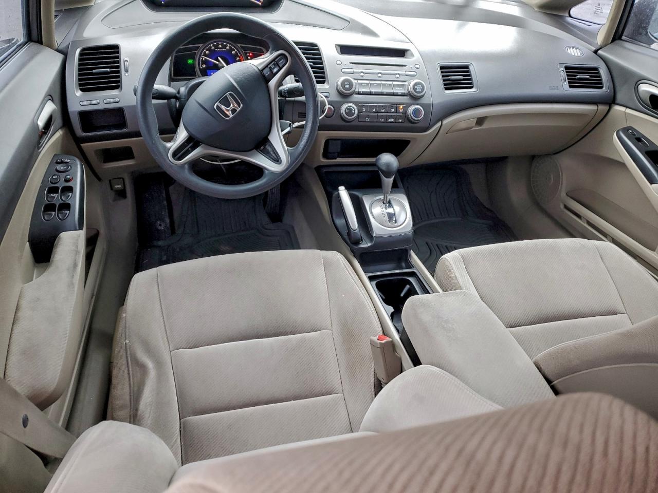 2011 HONDA CIVIC LX photo 8